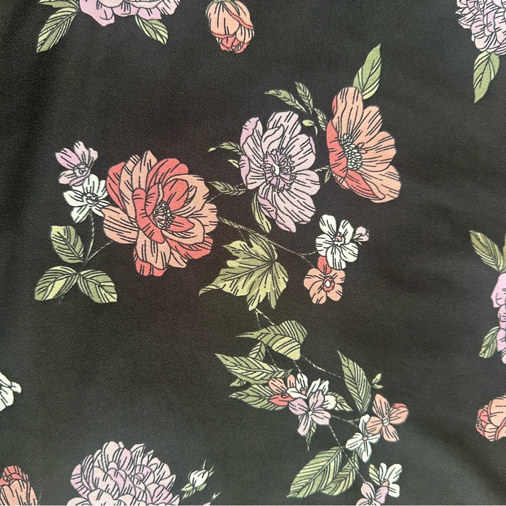 Torrid A-Line knee-length Skirt floral faux wrap black lilac pink size 1X - Picture 10 of 12